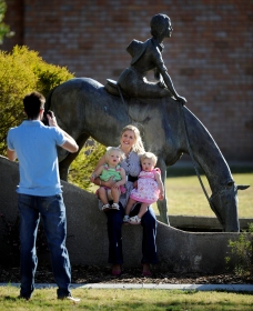 Dorothea Mackellar Memorial Statue - Attractions Perth